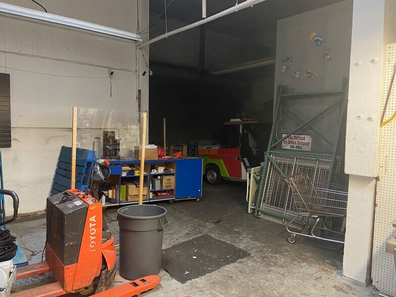 More Photos Of 1200-1218 N Killingsworth St, Portland Storefront For Sale