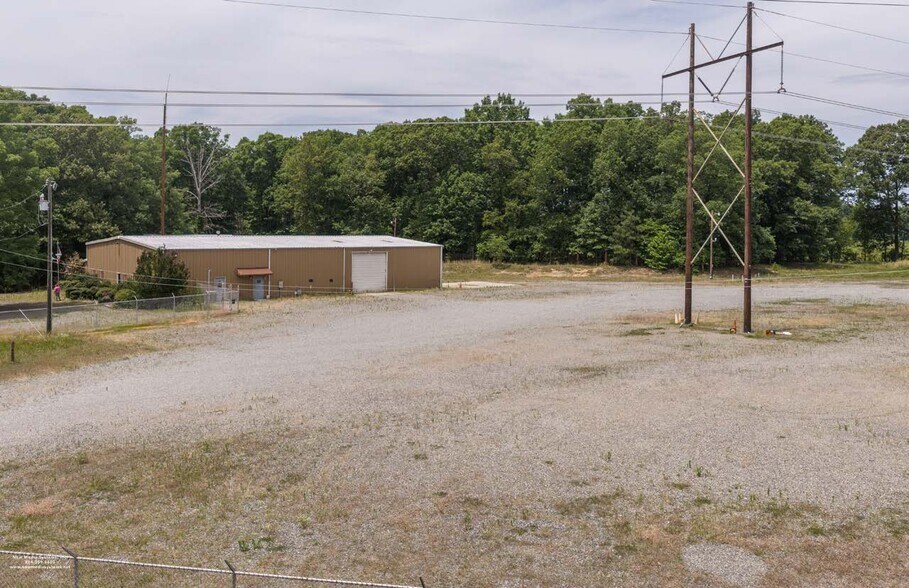More Photos Of 11006 Cobbs Rd, Glen Allen Warehouse For Lease