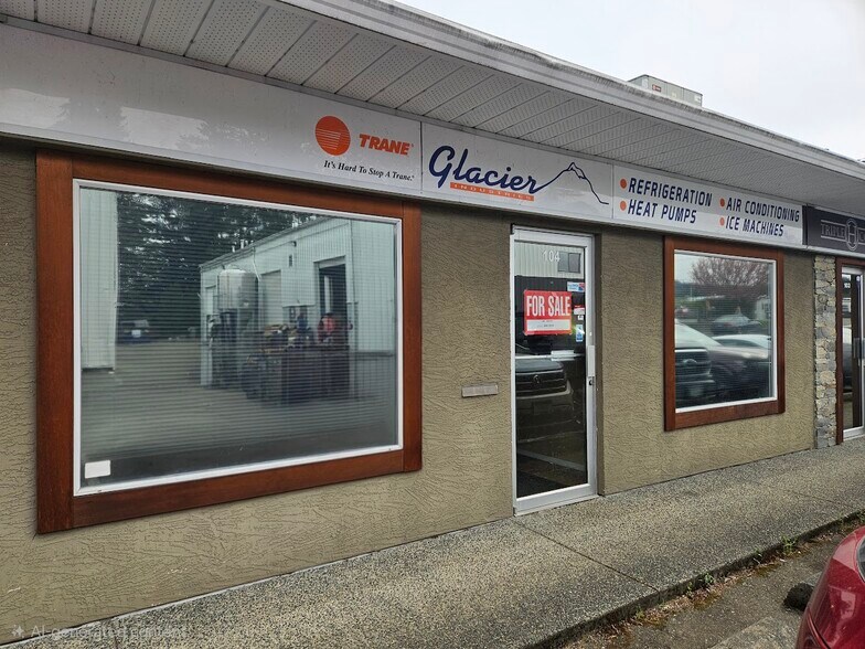 More Photos Of 425 Stanford Av E, Parksville Light Distribution For Sale
