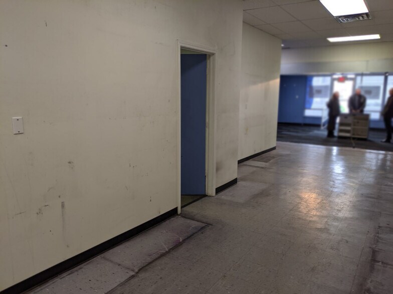 More Photos Of 1309 Eisenhower Blvd, Johnstown Freestanding For Lease