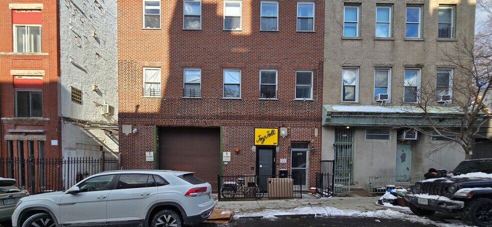 More Photos Of 281 20th St, Brooklyn Office Residential For Lease