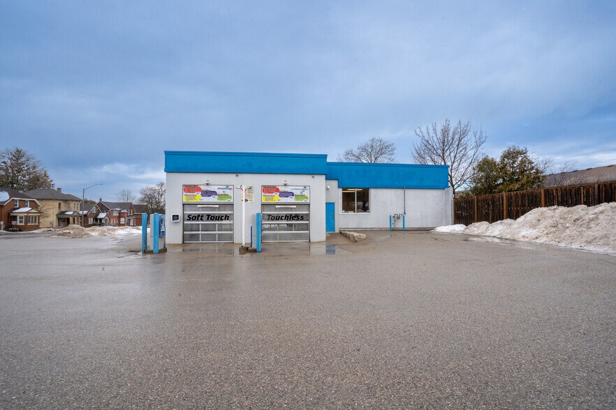 More Photos Of 771 Dundas St, Woodstock Specialty For Sale