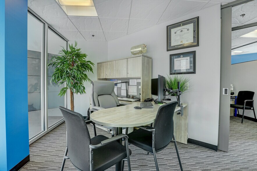 More Photos Of 1800 Glenarm Pl, Denver Office For Lease