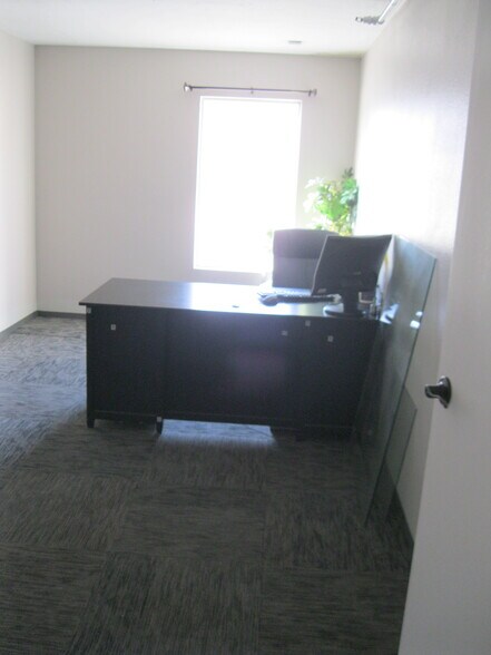 More Photos Of 1262 S Santa Fe Ave, San Jacinto Warehouse For Sale