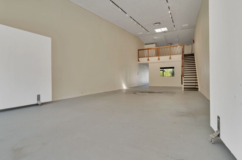 More Photos Of 462 S Palm Canyon Dr, Palm Springs Storefront Retail Office For Lease