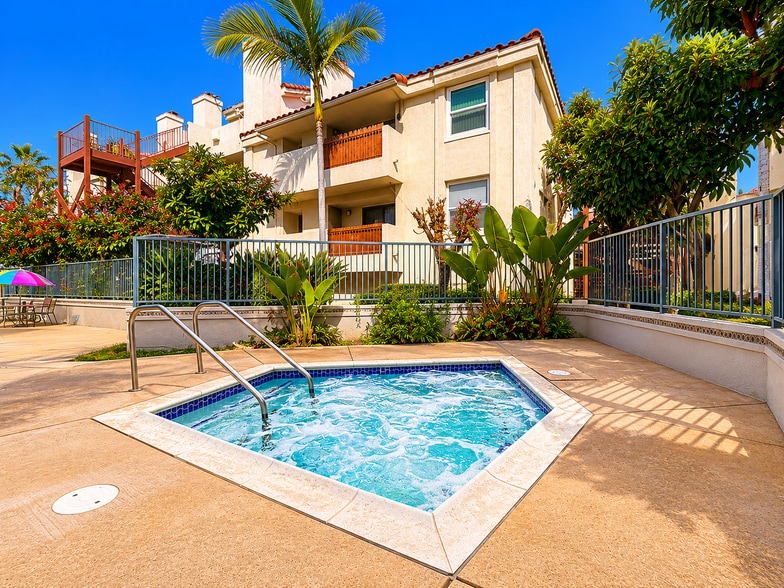 More Photos Of 13202 Downey Ave, Paramount Apartments For Sale