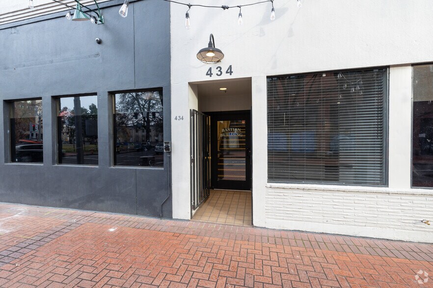 More Photos Of 418 - 436 NW 6th Ave, Portland Office For Lease