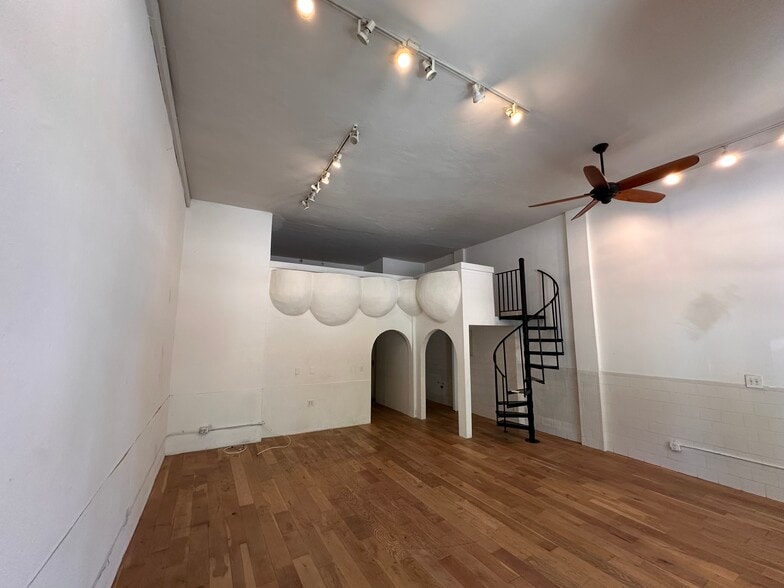 More Photos Of 1543 Echo Park Ave, Los Angeles Apartments For Lease
