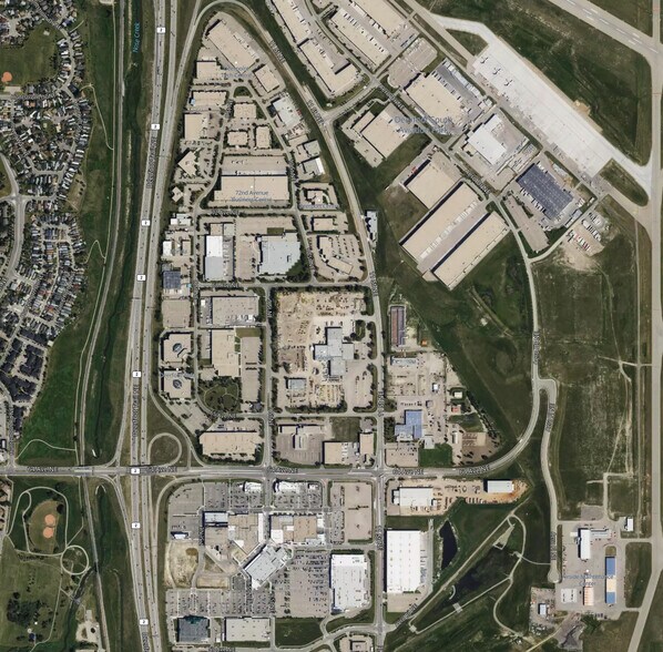 More Photos Of 7236 10th St NE, Calgary Flex For Sale