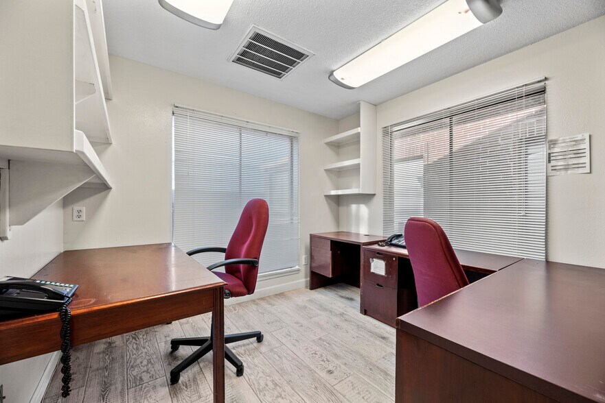 More Photos Of 11111 Jones Rd, Houston Medical For Lease