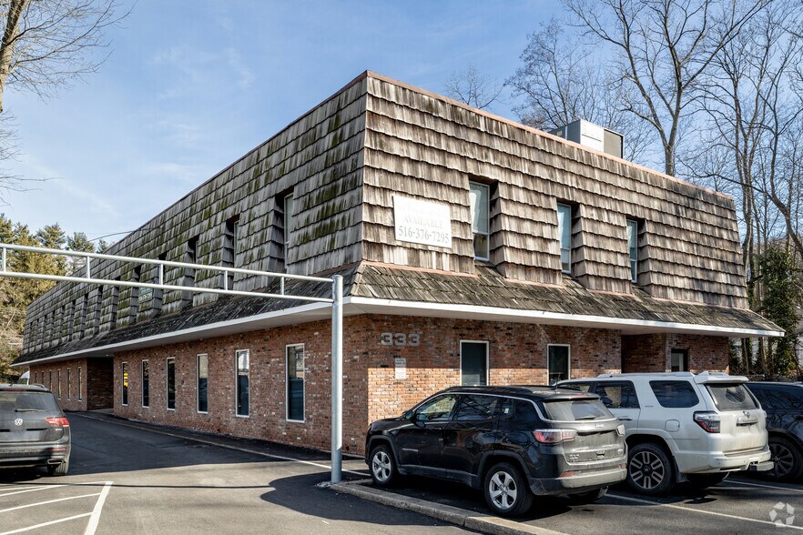 Primary Photo Of 333 Glen Head Rd, Old Brookville Office For Lease