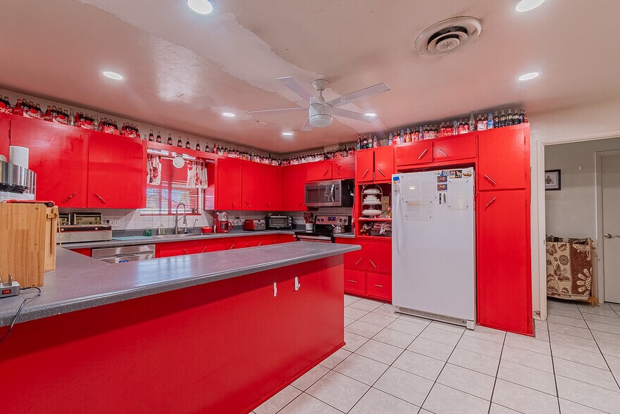 More Photos Of 12264 S Foothills Blvd, Yuma Healthcare For Sale