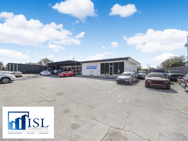 Primary Photo Of 140 W Carroll St, Kissimmee Auto Dealership For Lease