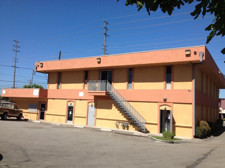 More Photos Of 1149-1163 N Tustin St, Orange General Retail For Lease