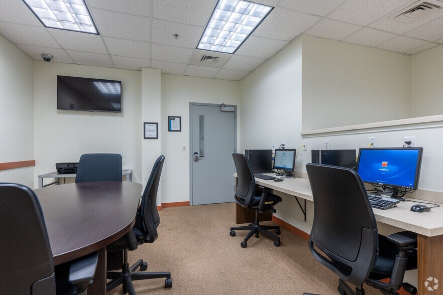 More Photos Of 865 Port Republic Rd, Harrisonburg Apartments For Lease