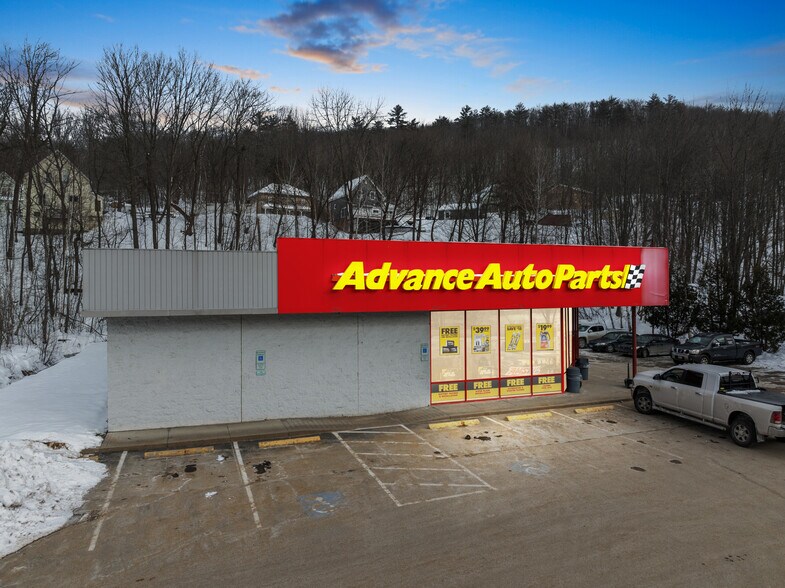 More Photos Of 65 River Rd, Mexico Freestanding For Sale