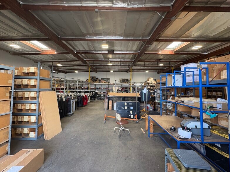 More Photos Of 2851 E White Star Ave, Anaheim Warehouse For Lease