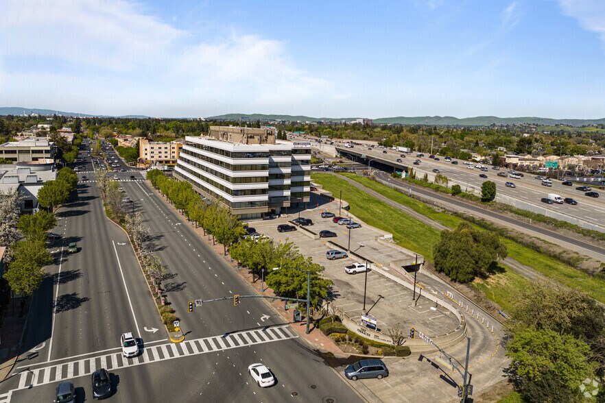 More Photos Of 2300 Contra Costa Blvd, Pleasant Hill Office For Lease