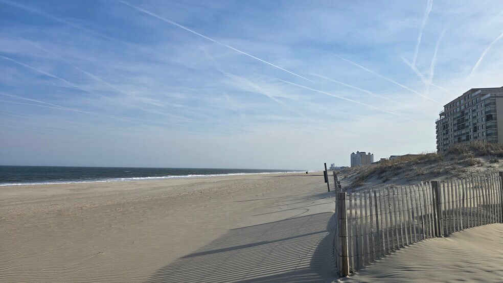 More Photos Of 5906-5908 Coastal Hwy, Ocean City Apartments For Sale
