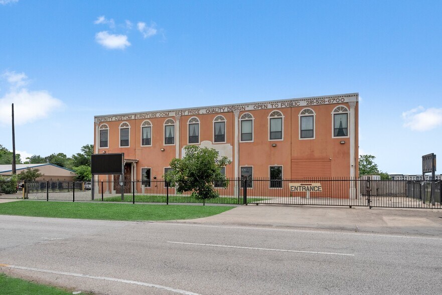 More Photos Of 1941 Spring Cypress Rd, Spring Warehouse For Sale