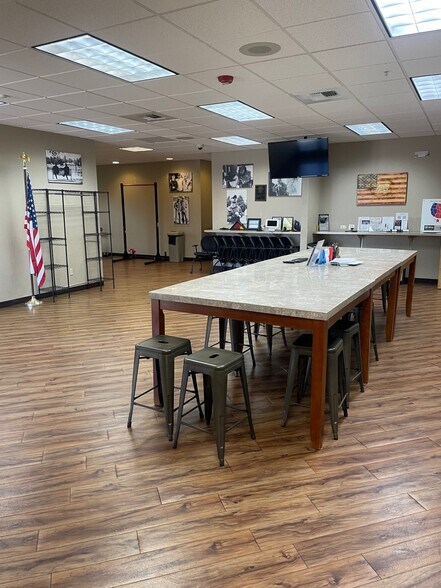 More Photos Of 6649 S Paris St, Centennial Storefront Retail Office For Sale