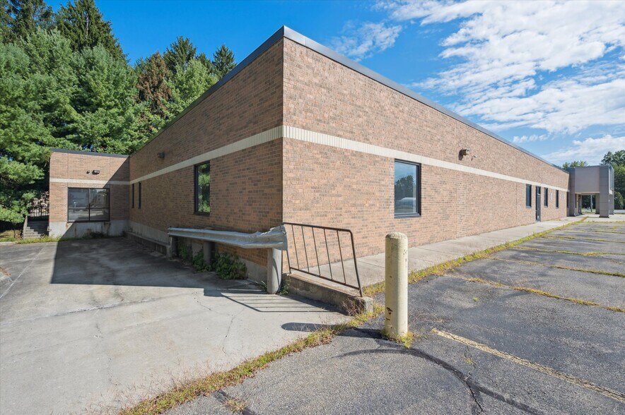 More Photos Of 2715 Wilmington Rd, New Castle Storefront For Sale