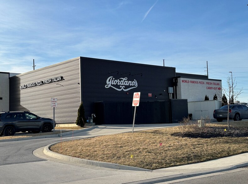 More Photos Of 10180 Diebold Rd, Fort Wayne Restaurant For Sale