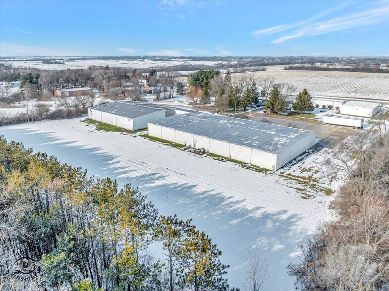 More Photos Of 311 E Corning Rd, Beecher Warehouse For Lease