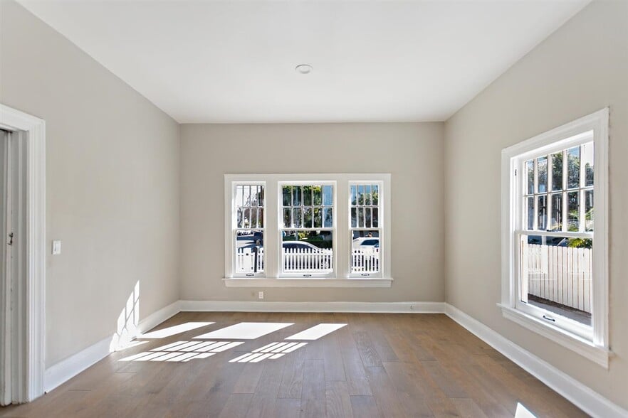 More Photos Of 1703 S Burlington Ave, Los Angeles Apartments For Sale