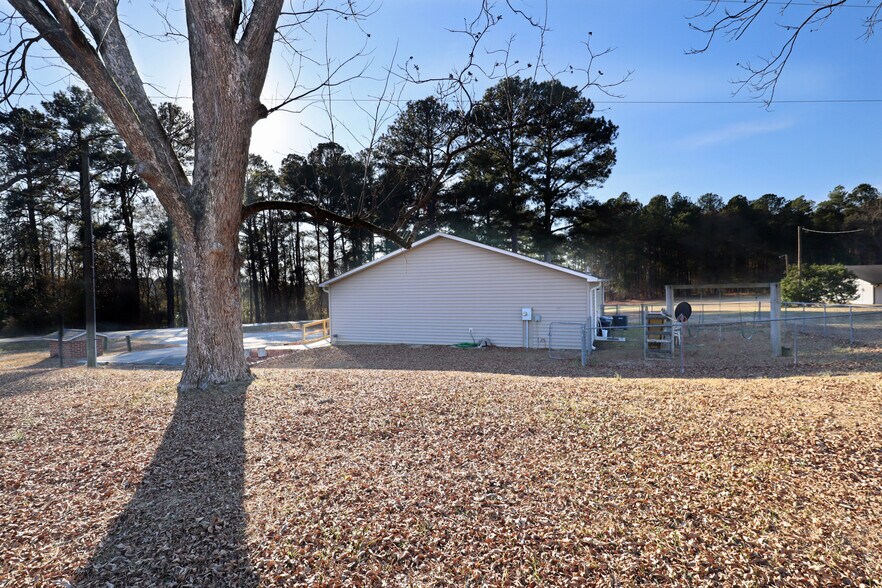 More Photos Of 3133 Vass Carthage Rd, Carthage Freestanding For Sale