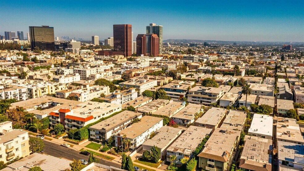 More Photos Of 11938 Dorothy St, Los Angeles Apartments For Sale
