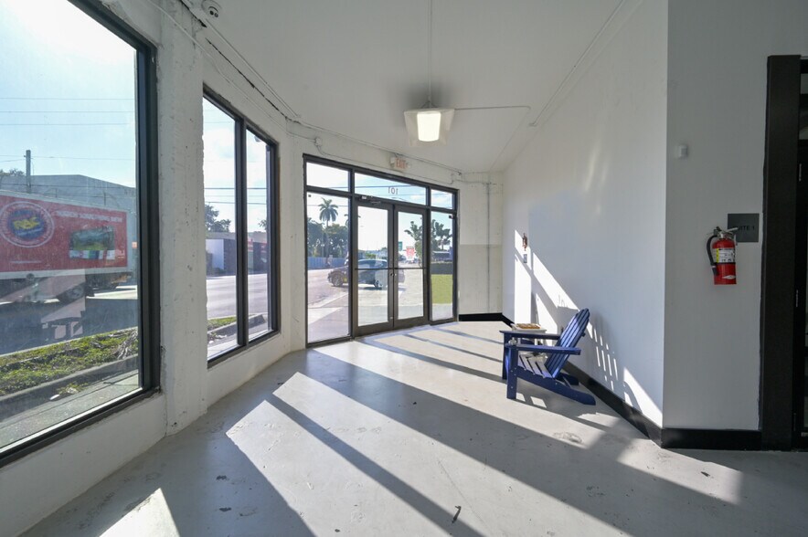 More Photos Of 101-103 NE 79th St, Miami Loft Creative Space For Sale