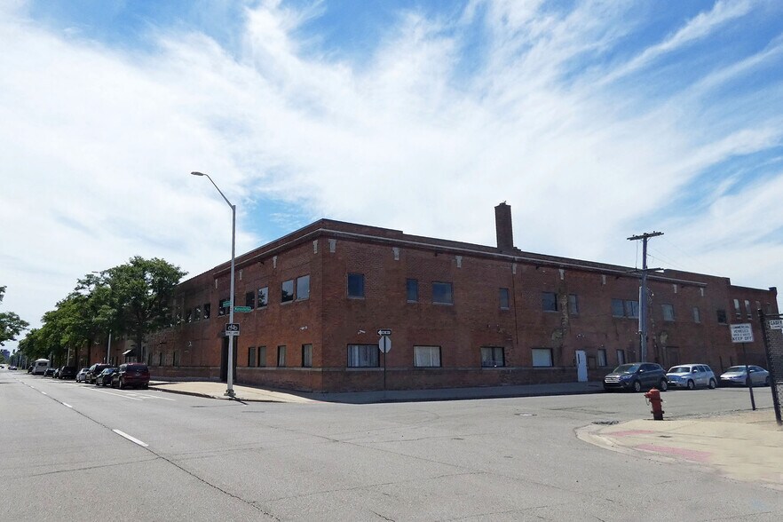 More Photos Of 1927 Rosa Parks Blvd, Detroit Light Distribution For Lease