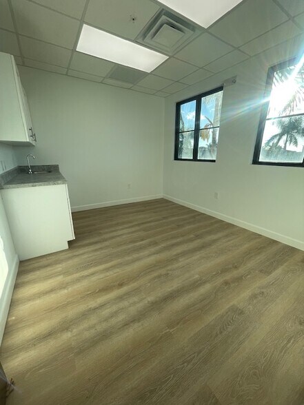 More Photos Of 4900 S University Dr, Davie Unknown For Lease