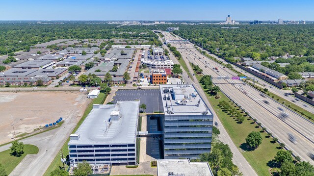 More Photos Of 1250 W Sam Houston Pky, Houston Office For Lease