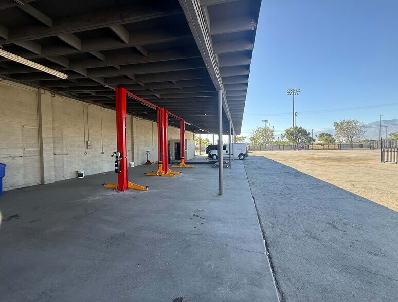 More Photos Of 83333 State Highway 111, Indio Auto Repair For Lease