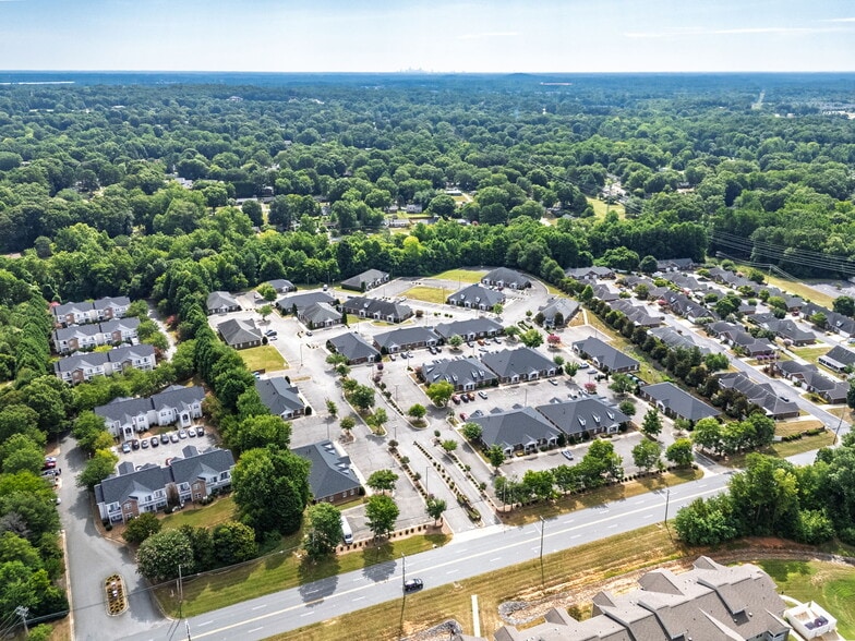 More Photos Of 1554 Union Rd, Gastonia Office For Lease