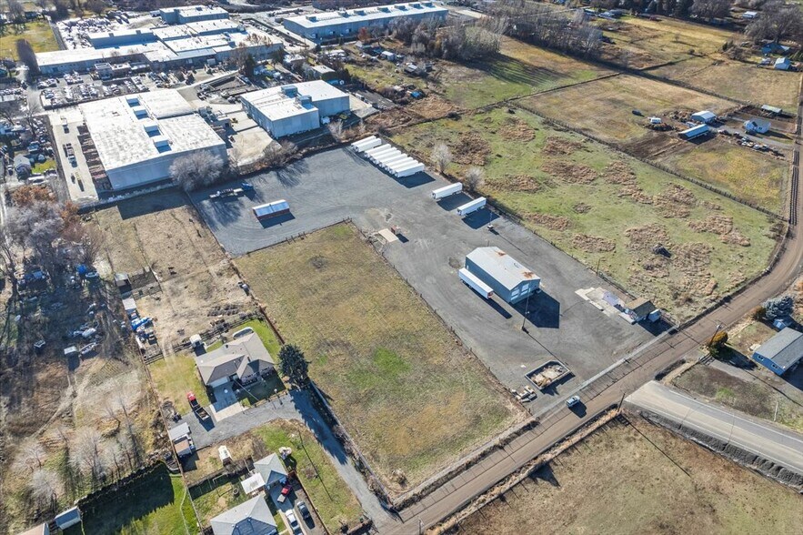 More Photos Of 10906 Hackett Rd, Yakima Industrial For Sale