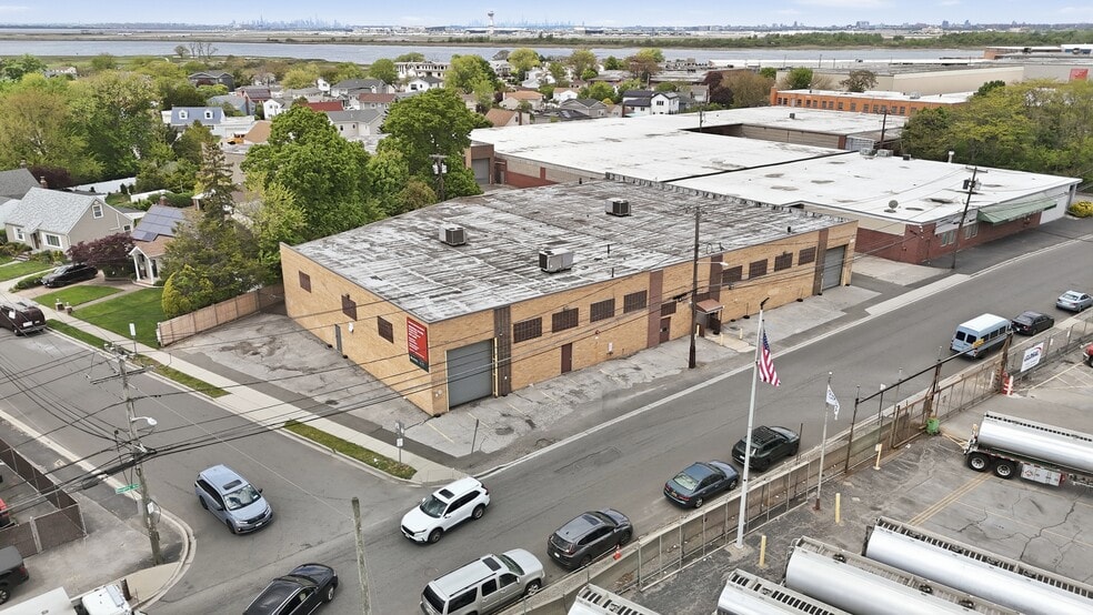 More Photos Of 40 Inip Dr, Inwood Unknown For Lease
