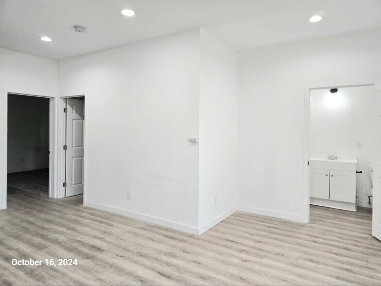 More Photos Of 1526 E 1st St, Los Angeles Coworking Space