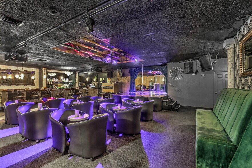 More Photos Of 311 E Flamingo Rd, Las Vegas Freestanding For Sale