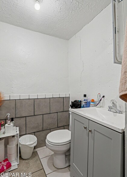 More Photos Of 10540 Socorro Rd, Socorro Specialty For Sale