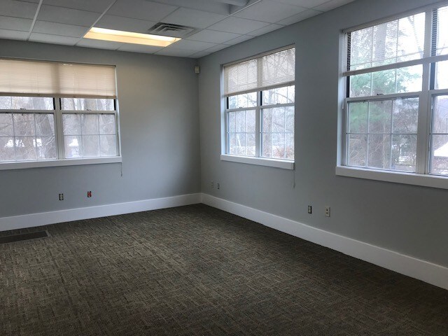 More Photos Of 500 Purdy Hill Rd, Monroe Medical For Lease
