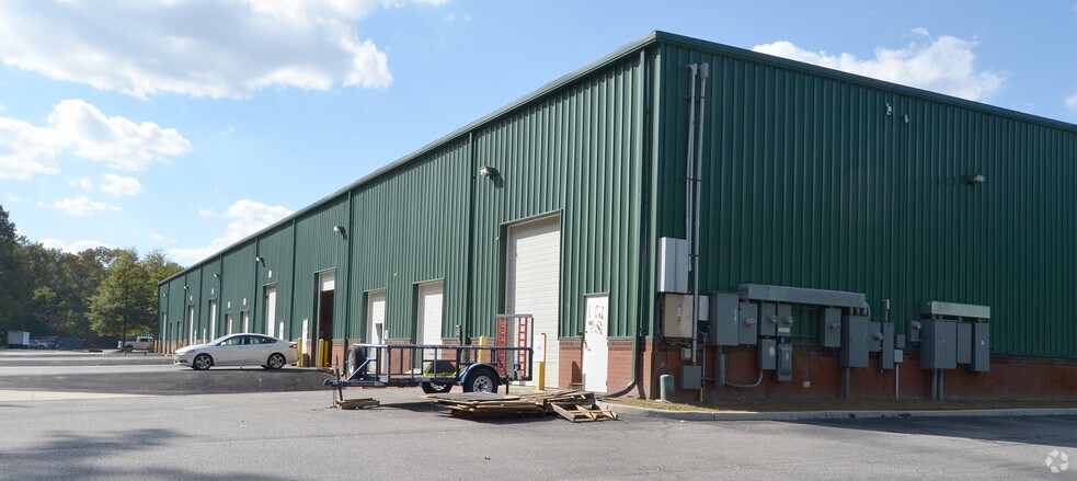 More Photos Of 525 Byron St, Chesapeake Flex For Lease