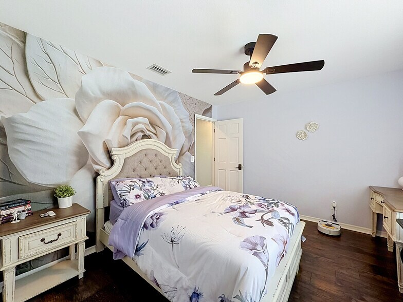 More Photos Of 26311 Willow St, Brooksville Specialty For Sale