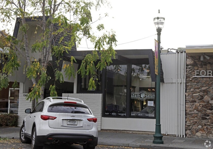 More Photos Of 1325 Locust St, Walnut Creek Storefront For Lease