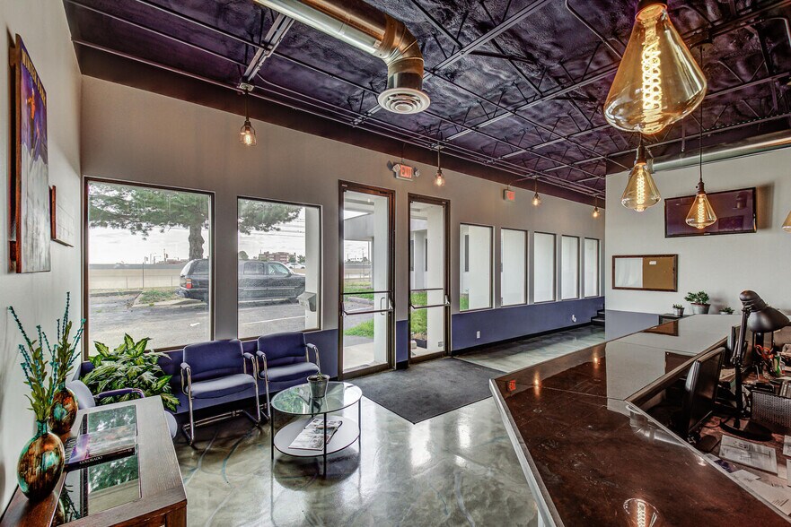 More Photos Of 6830 S Yosemite Ct, Centennial Office For Sale