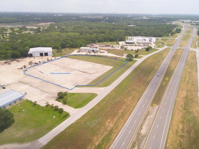 More Photos Of 1560 N Harvey Mitchell Pky, Bryan Warehouse For Lease