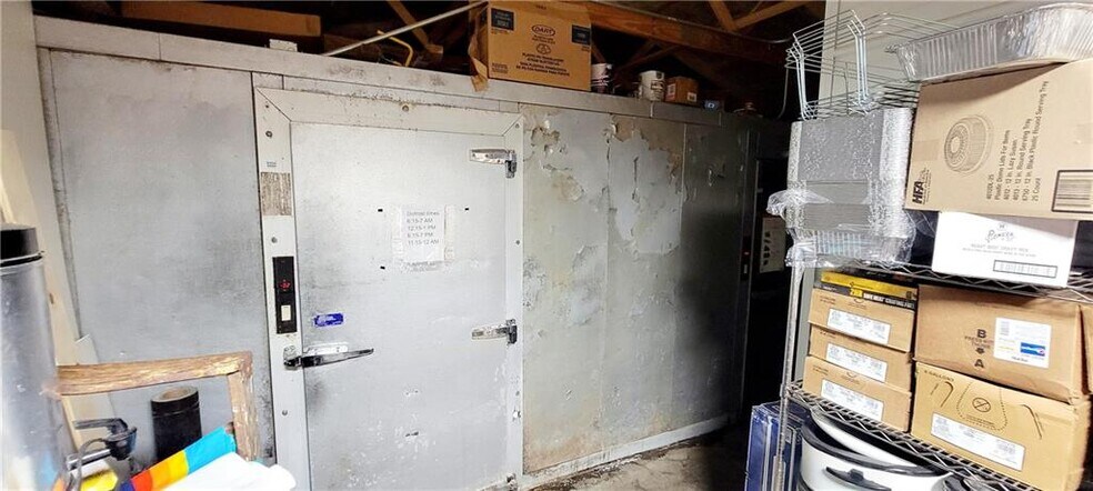 More Photos Of 86 3rd St, Moran Convenience Store For Sale