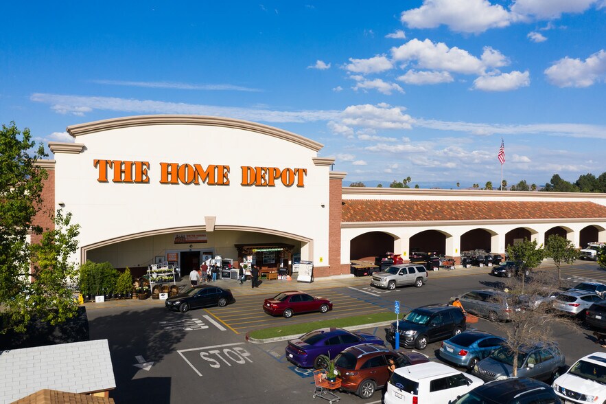 More Photos Of 12239-12571 Limonite Ave, Eastvale Unknown For Lease